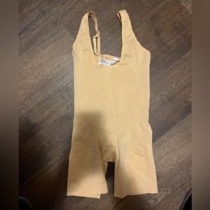 COPY - Reshot spanx bodysuit